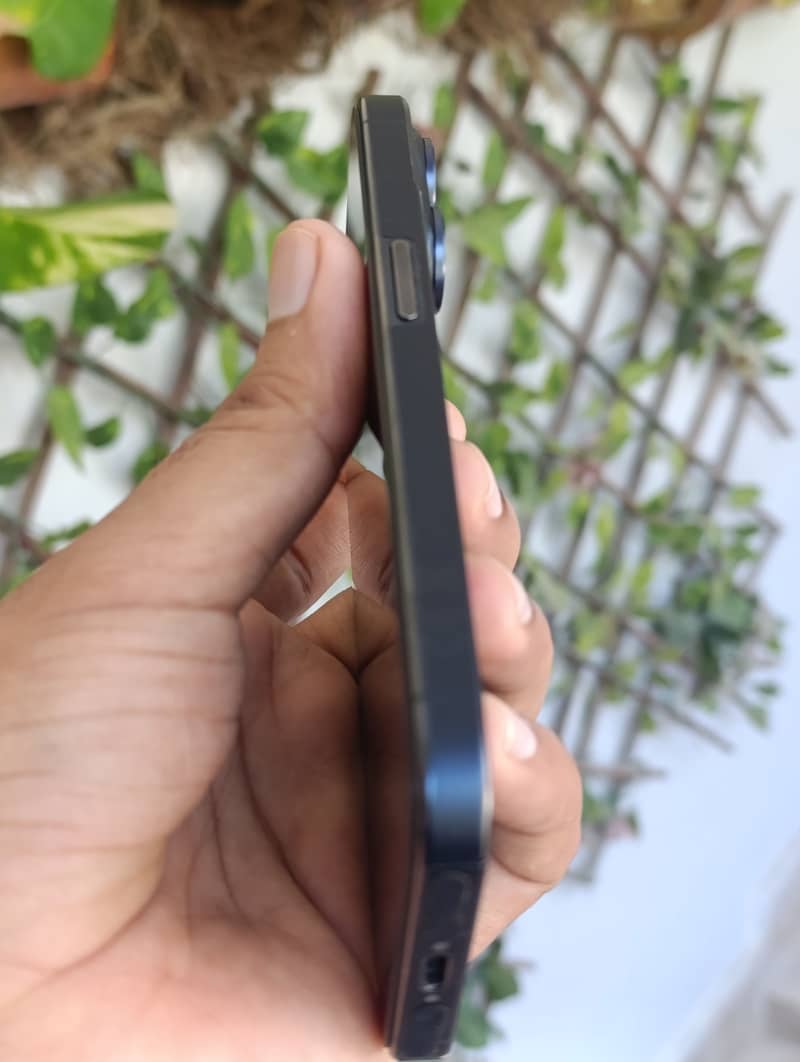Iphone 15 pro 2