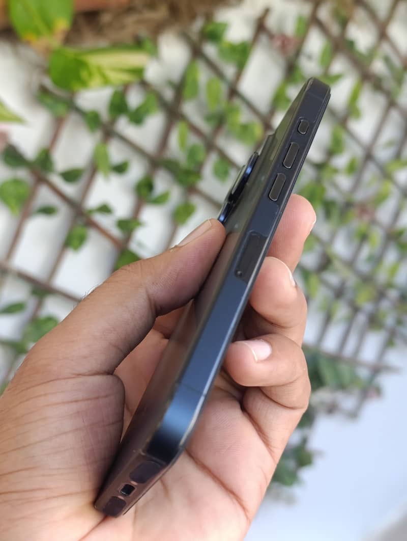 Iphone 15 pro 4