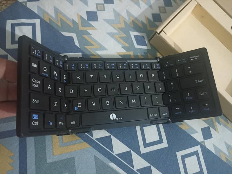 Foldable Wireless Keyboard 4