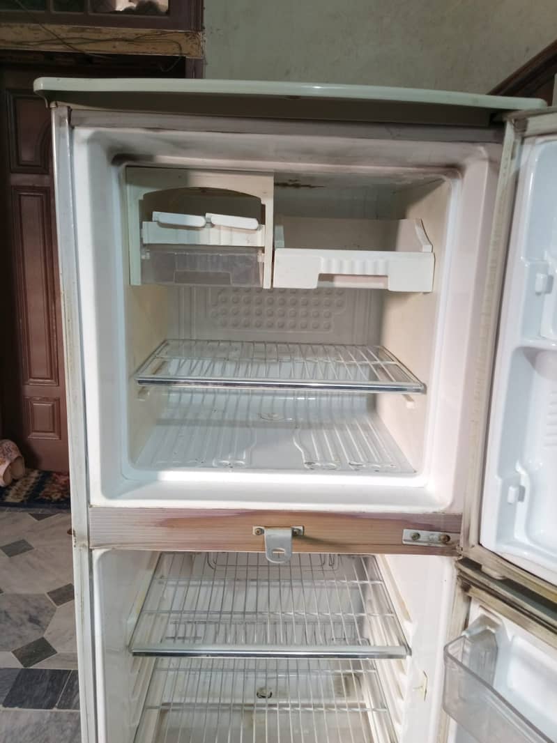 Waves Refrigerator 2