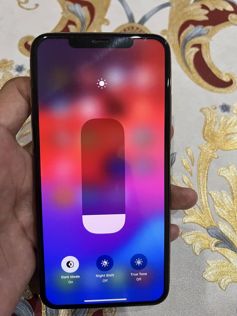 Iphone xs max 4