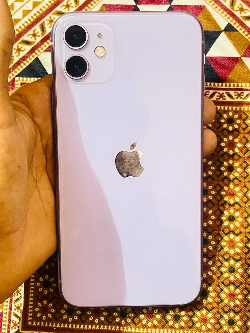 Apple iPhone 11 4