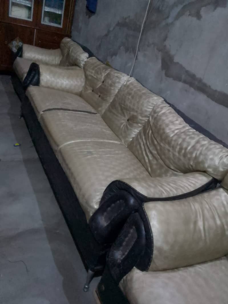 5 setar sofa  for sell 1
