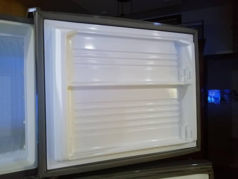 Refrigerator 1
