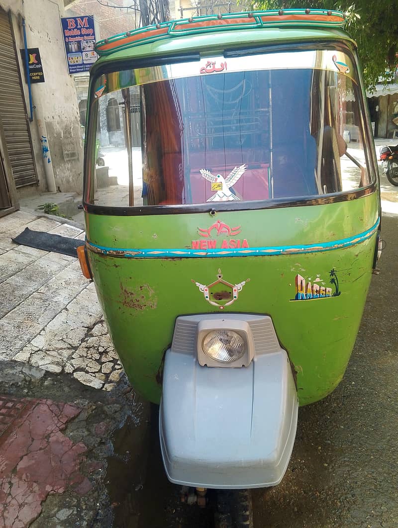 Auto rickshaw 2