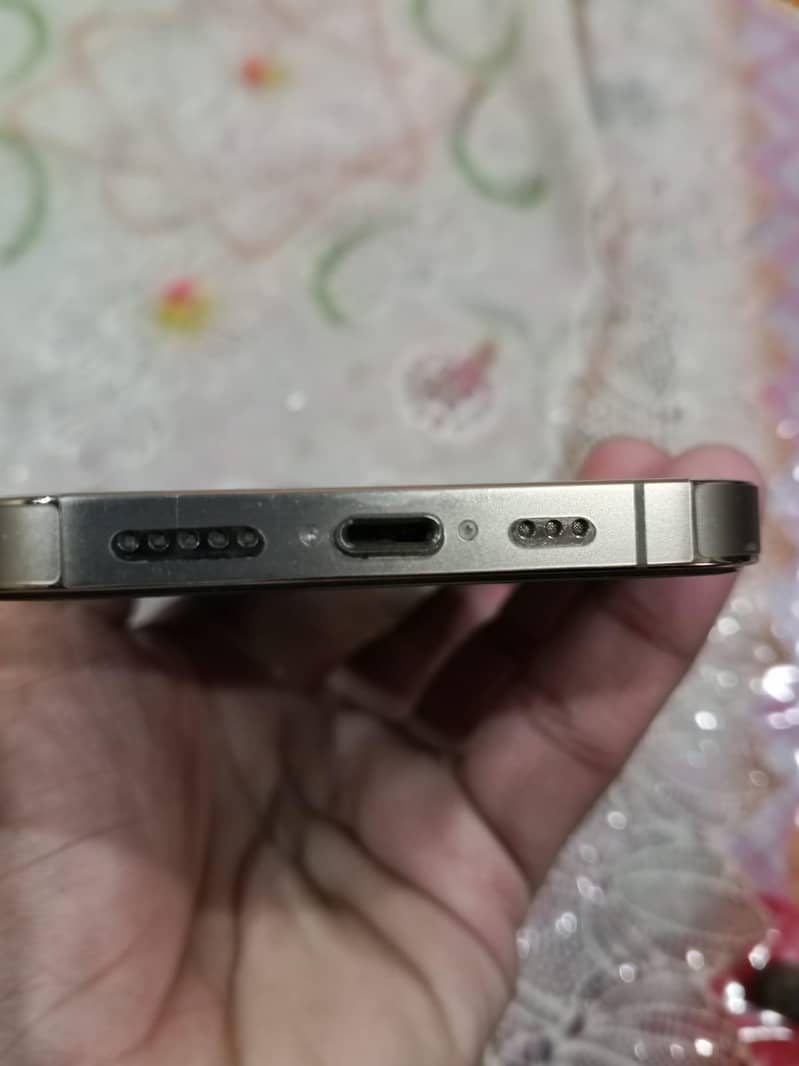Apple iPhone 13 Pro 3