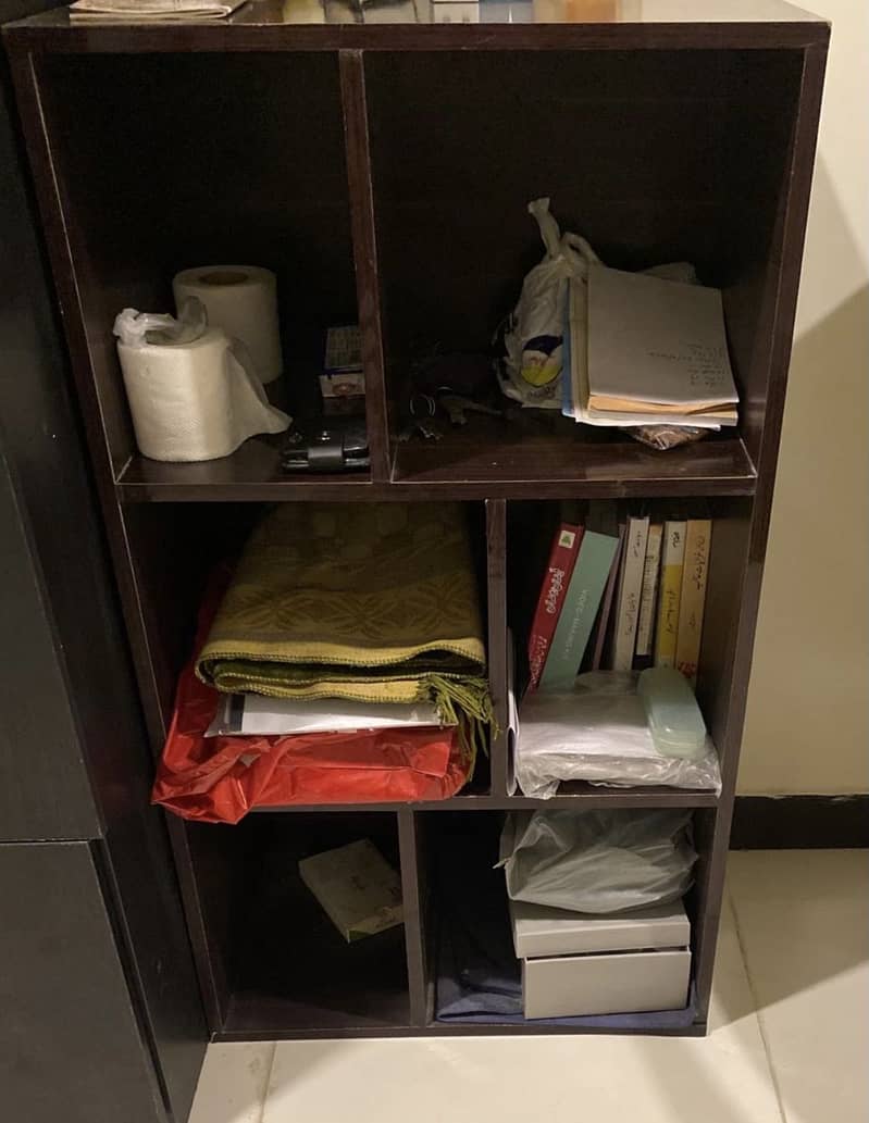 Book-shelf 0