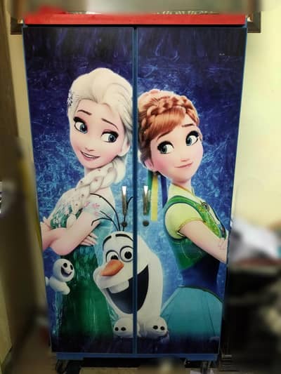 kids wardrobe