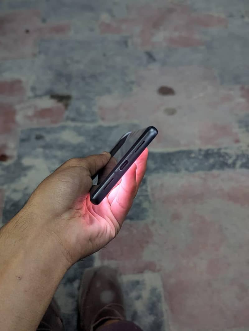 Google Pixel 7 4