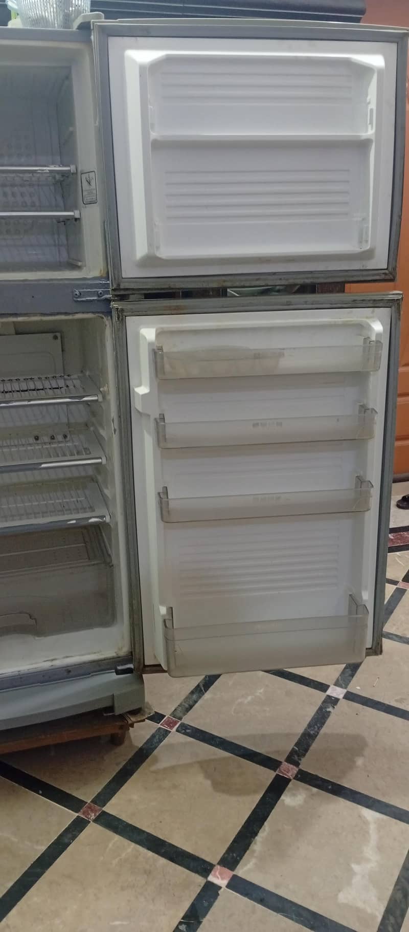 Dawlance refrigerator 4