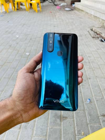 Vivo V15