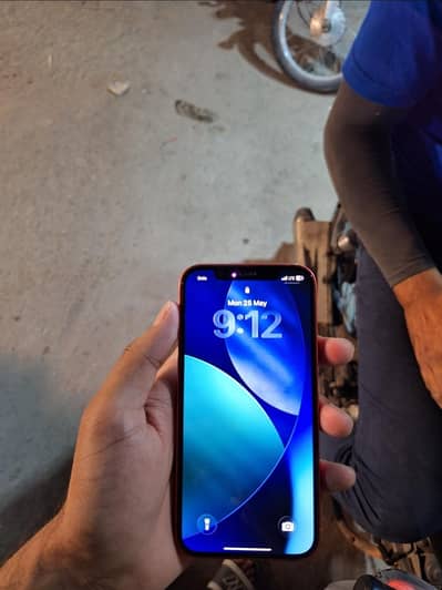 iPhone 12