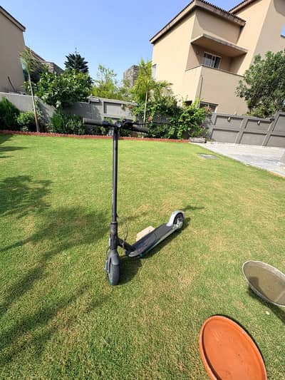 Scooter electric mercedes F1 edition
