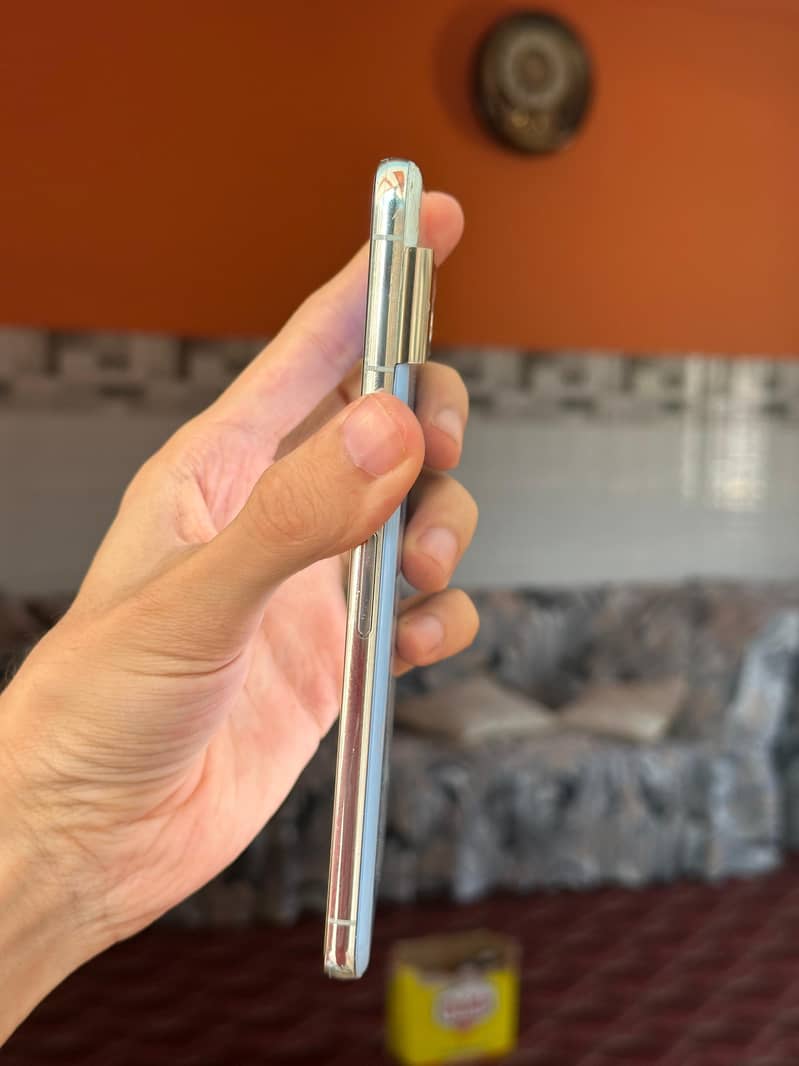 Google Pixel 8 Pro 1