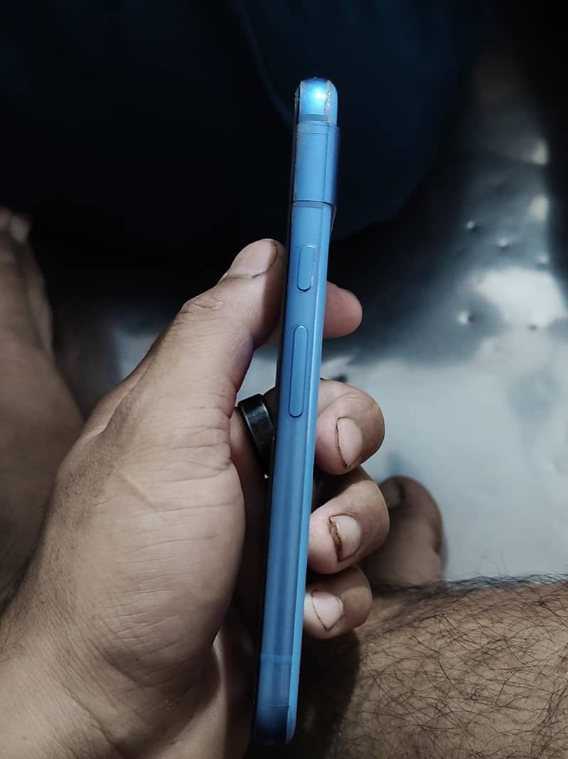 Google Pixel 8 4