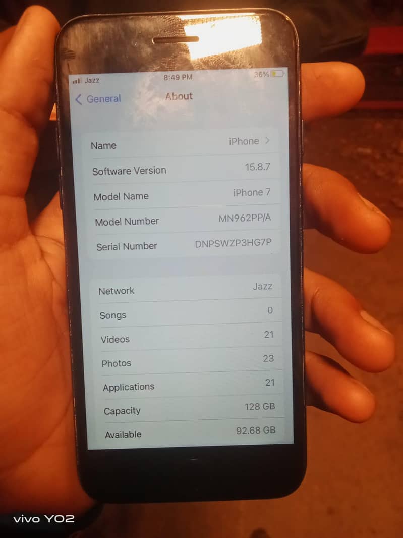 Apple iPhone 7 0