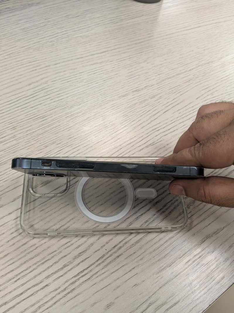 Apple iPhone 12 Pro 1