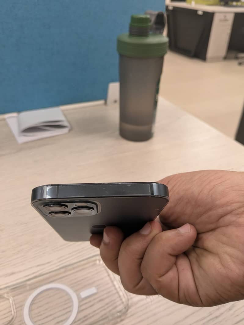 Apple iPhone 12 Pro 4