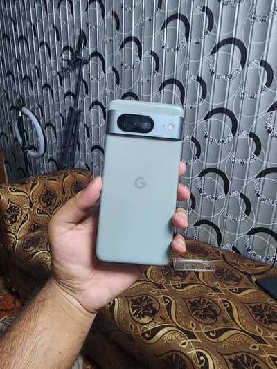 Google Pixel 8