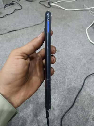 Realme 3 Pro ( 4/64 )
