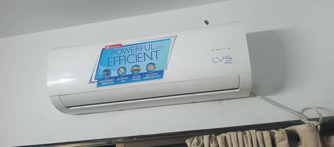 Dwalance AC 1 ton  Model LVS PRO  going cheep 03353901396