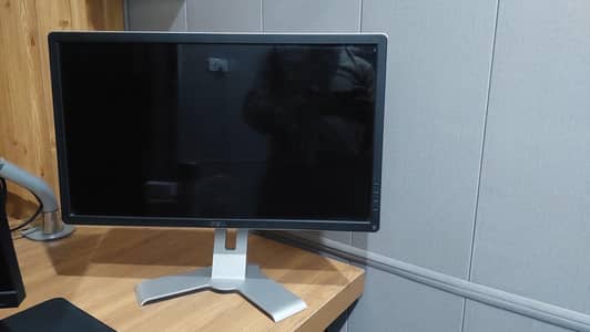 Dell 24 Inches 2K Display Monitor with Original 360 Stand