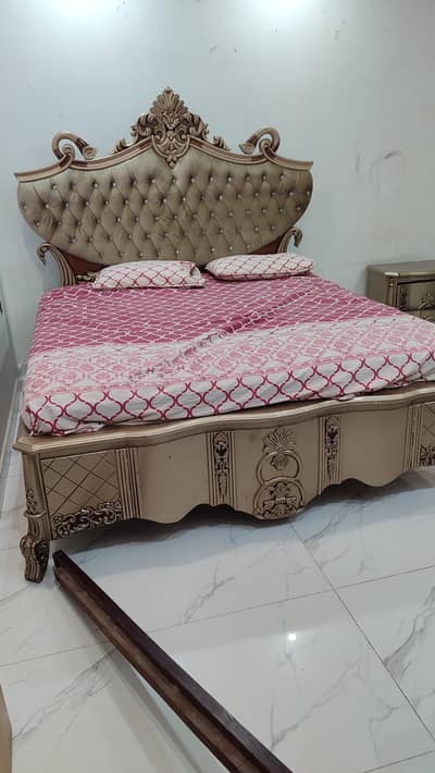 King Size Bed, Dressing with Side Tables