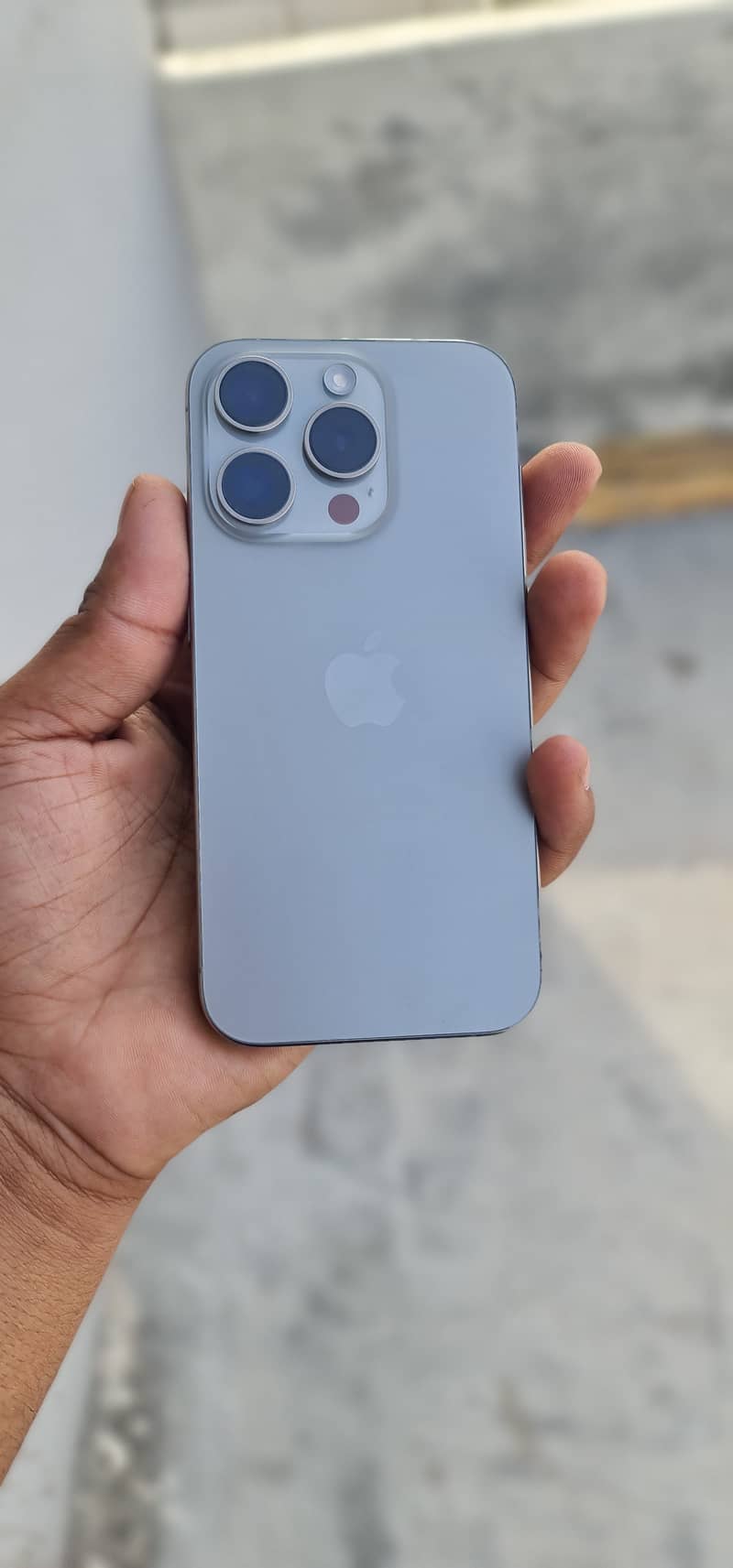 iPhone 15 pro 0