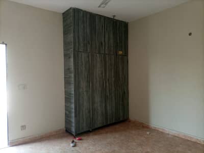 5 Marla 2nd floor portion for rent in Johar town phase 2