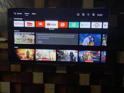 TCL 40" Android Smart LED TV – Like New (Complete Box & Accessories)