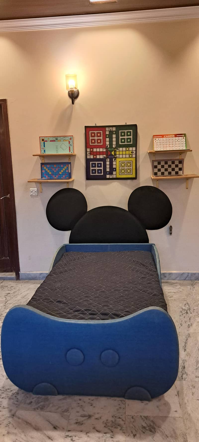 Mickey Bed 1
