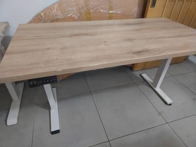 Height Adjustable Desk/Hydraulic Table