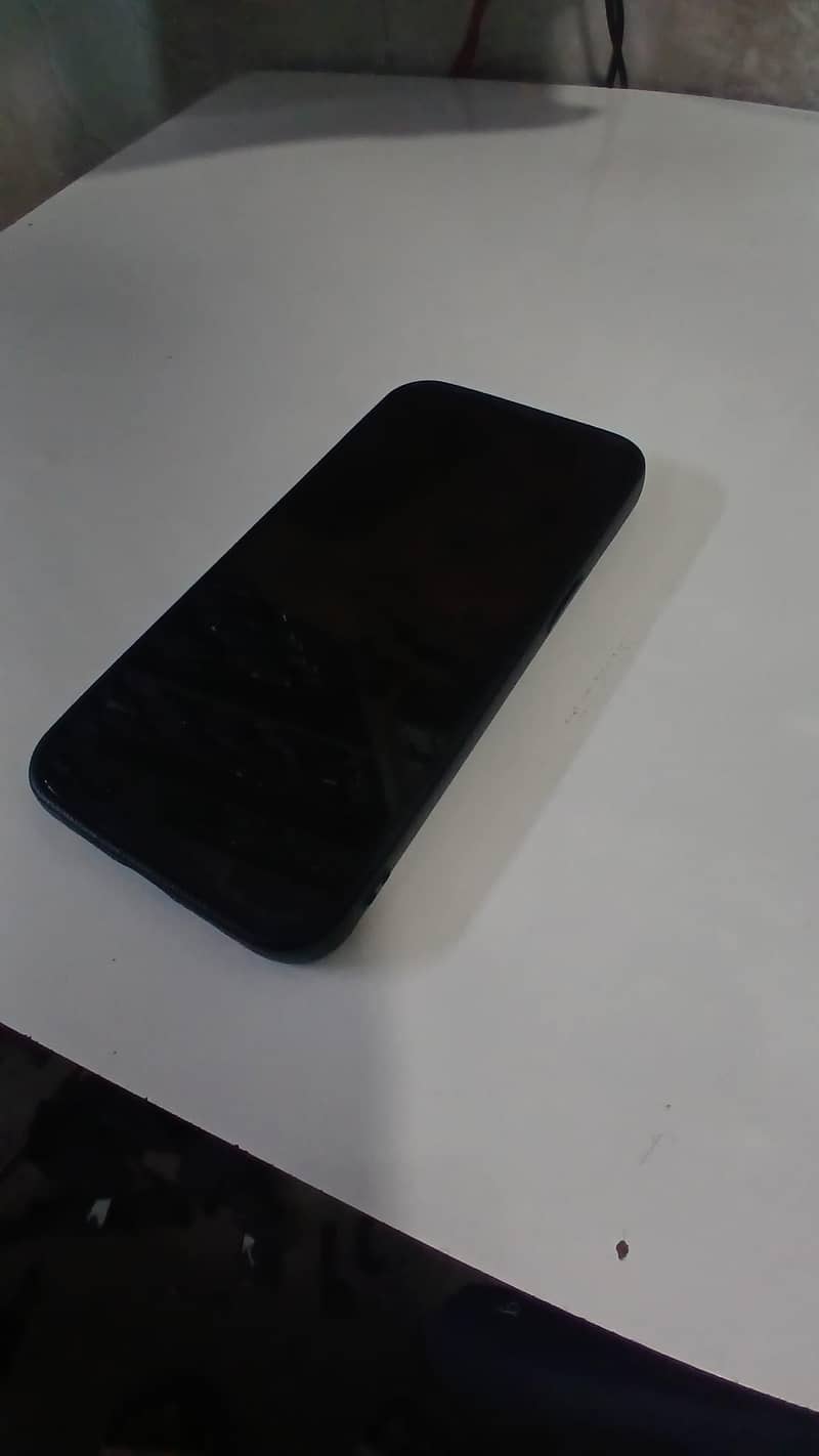 iPhone 14 0
