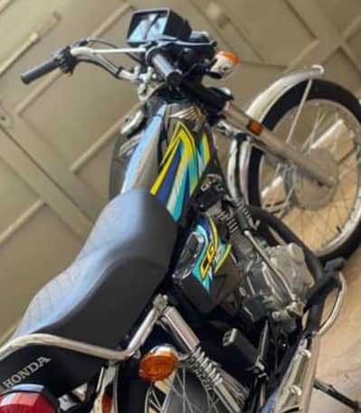 Mara Pass Bike Ha Agr Kisi ko school college office ke liye pick drop