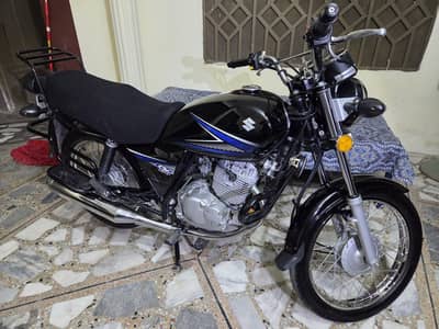 Suzuki gs 150 like new