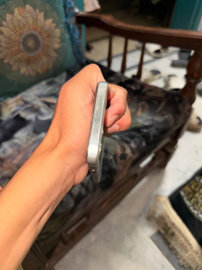 iphone 12 pro 7