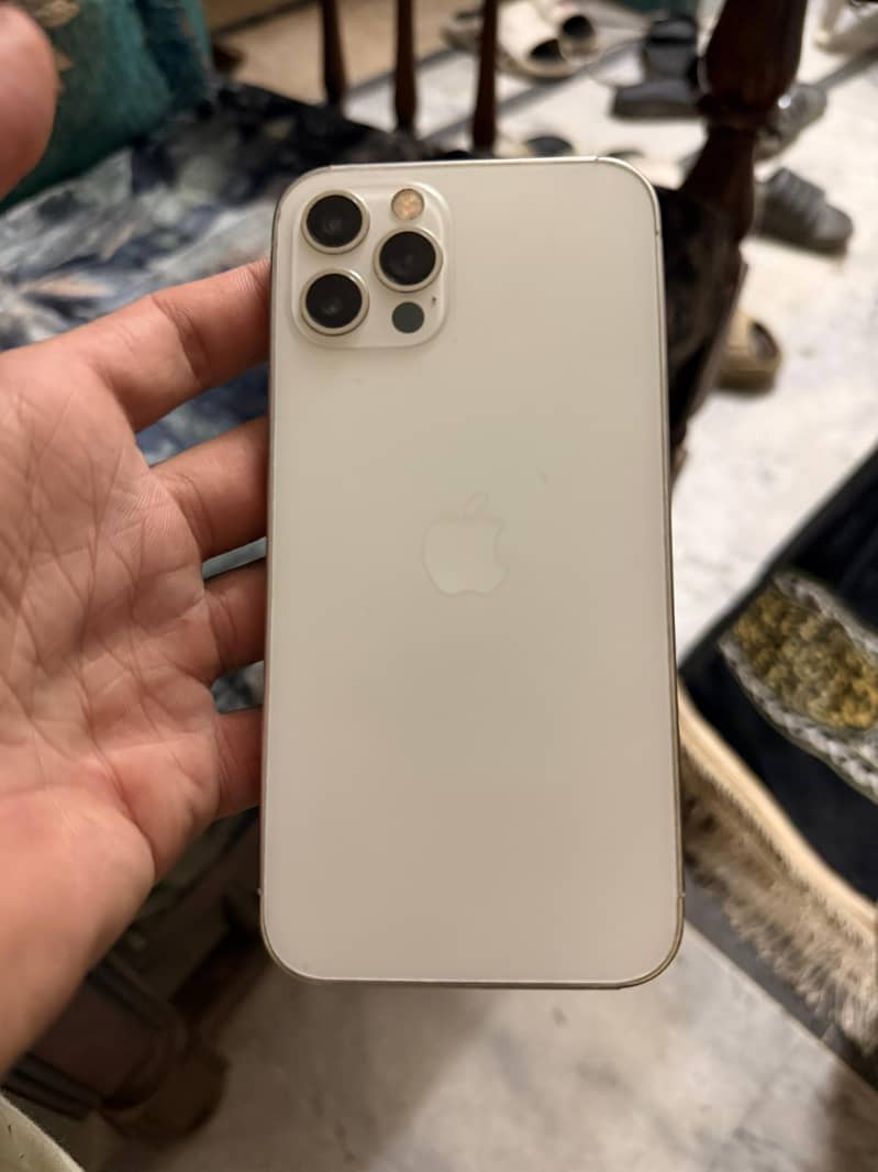 iphone 12 pro 8
