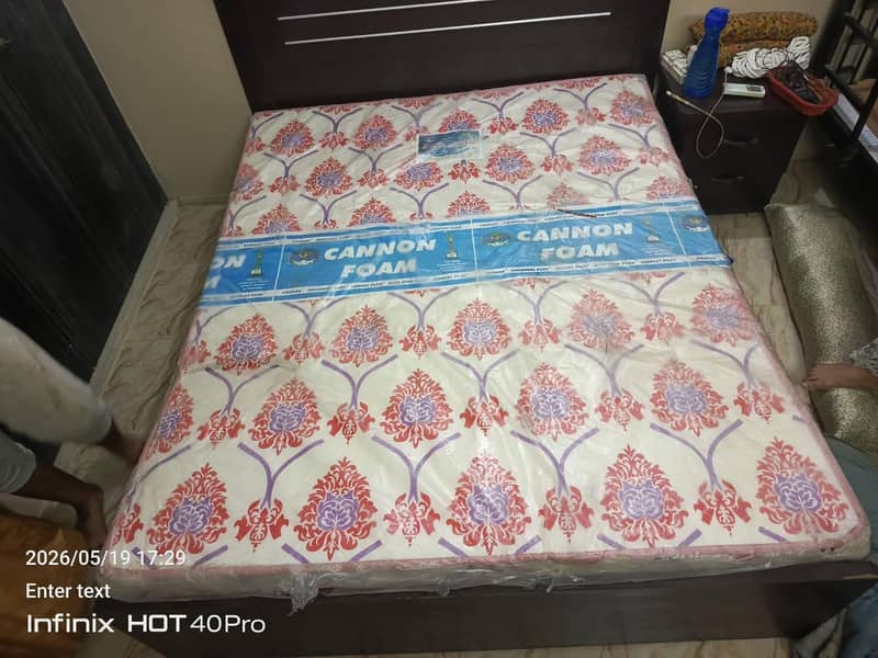mattress 0