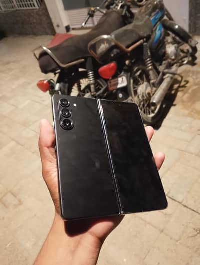 Samsung Mobile Z Fold 5 all ok urgent sale
