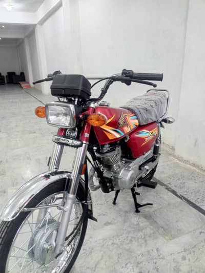 HONDA 125 ZERO METER