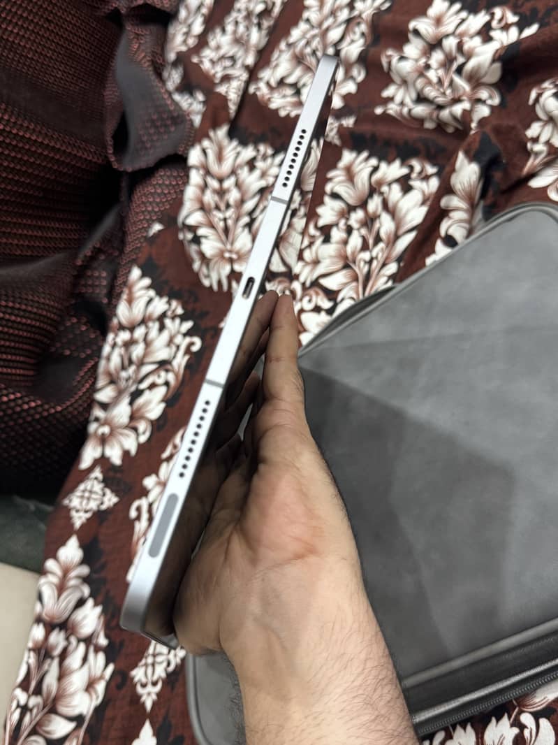 Ipad pro M2 128Gb celullar 3