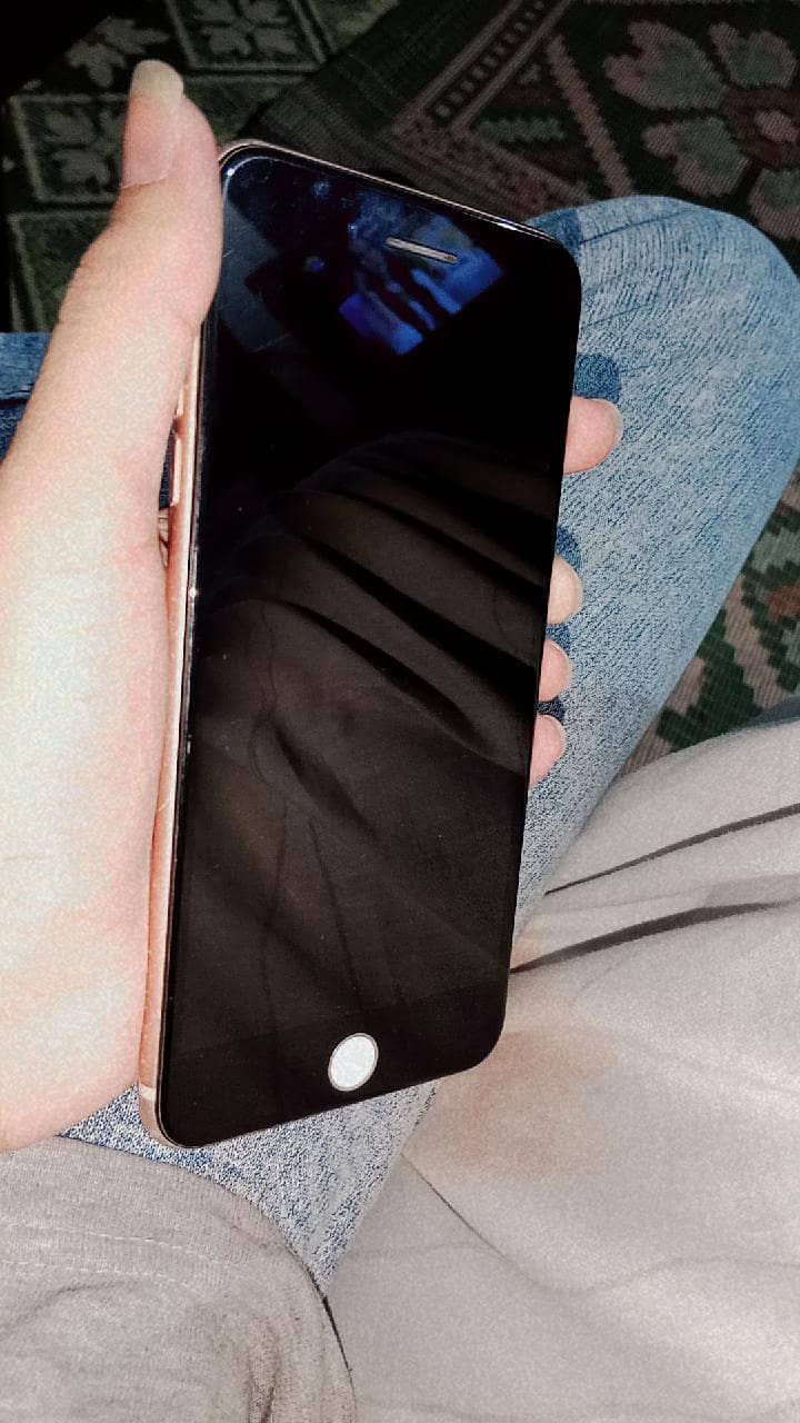 Apple iPhone 8 Plus 7