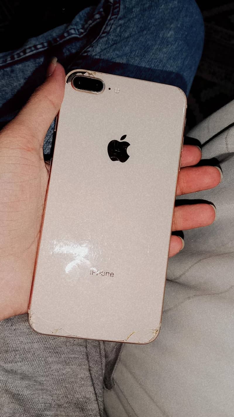Apple iPhone 8 Plus 8