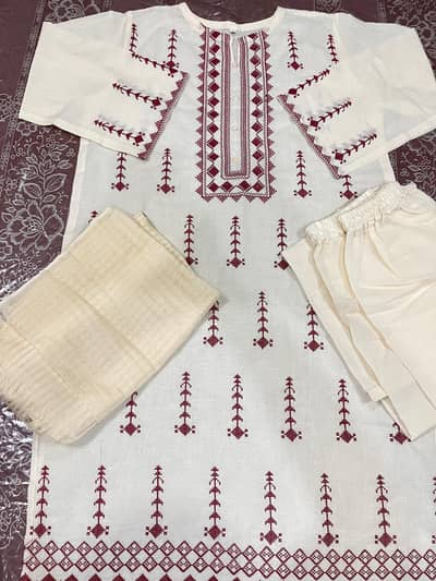 2pcs and 3pcs stitched suits available for sale