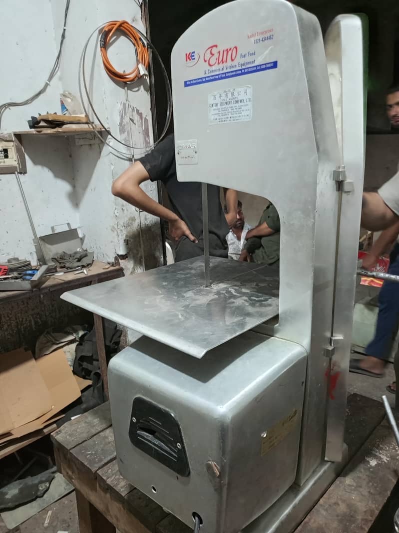 meat saw machine. . 0
