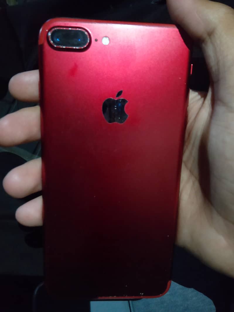 Apple iPhone 7 Plus 0