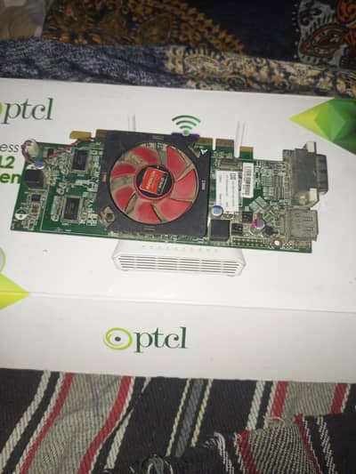 AMD RADEON HD 7000