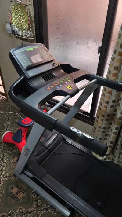 Auto incline treadmill | brand new condition