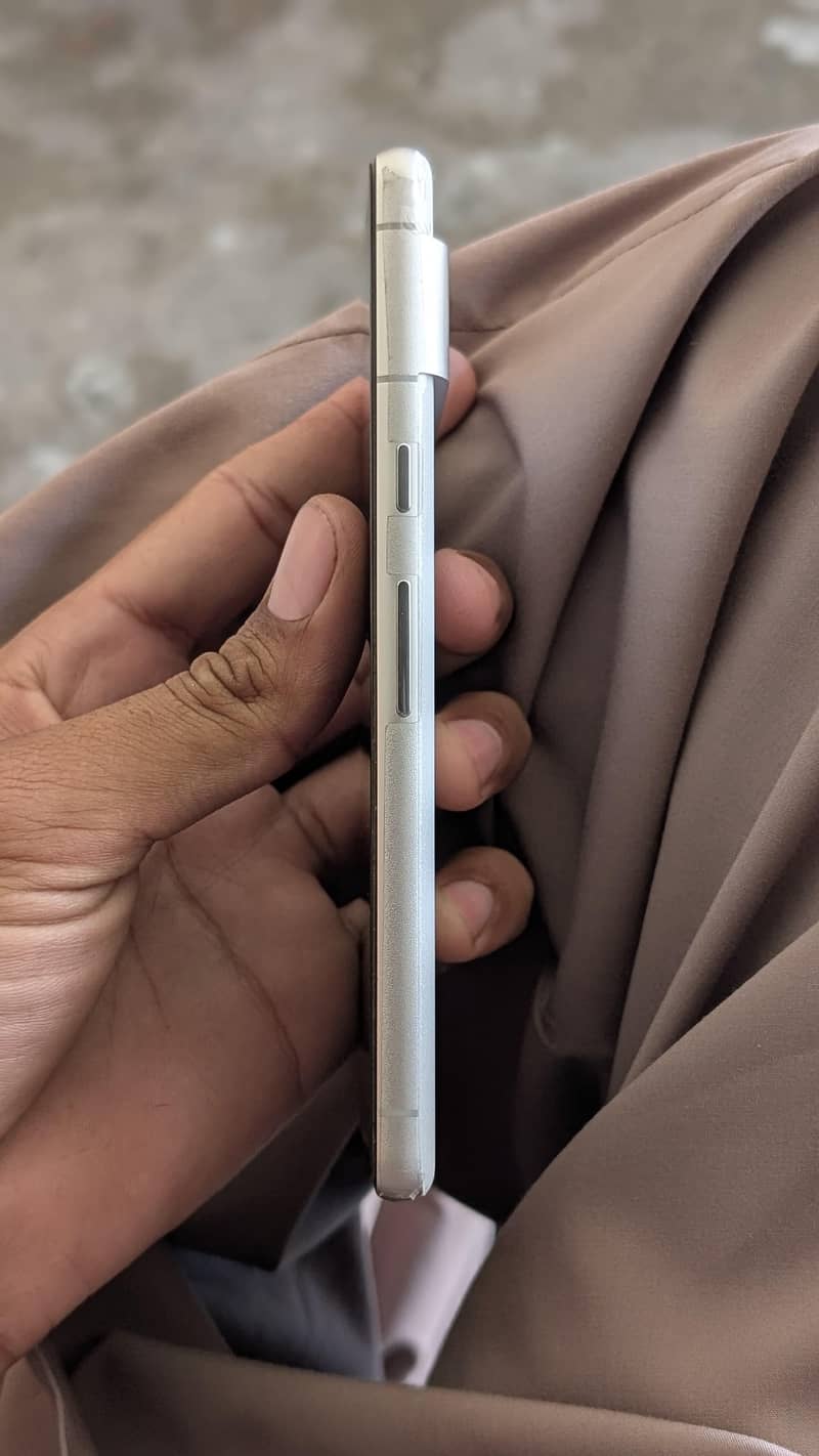 Google Pixel 7 3