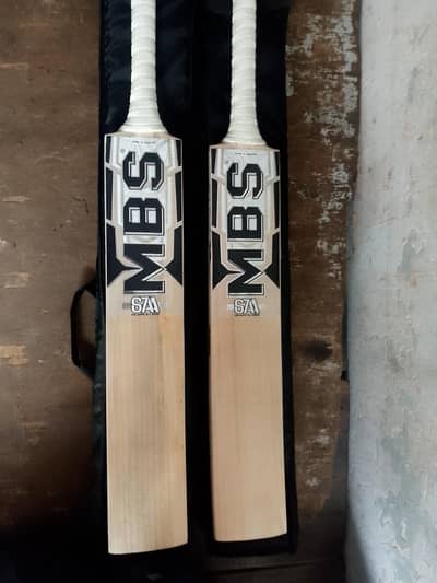MB Malik English willow bat